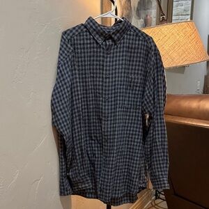 Woolrich Blue Checkered Button Down Shirt Large  A028
